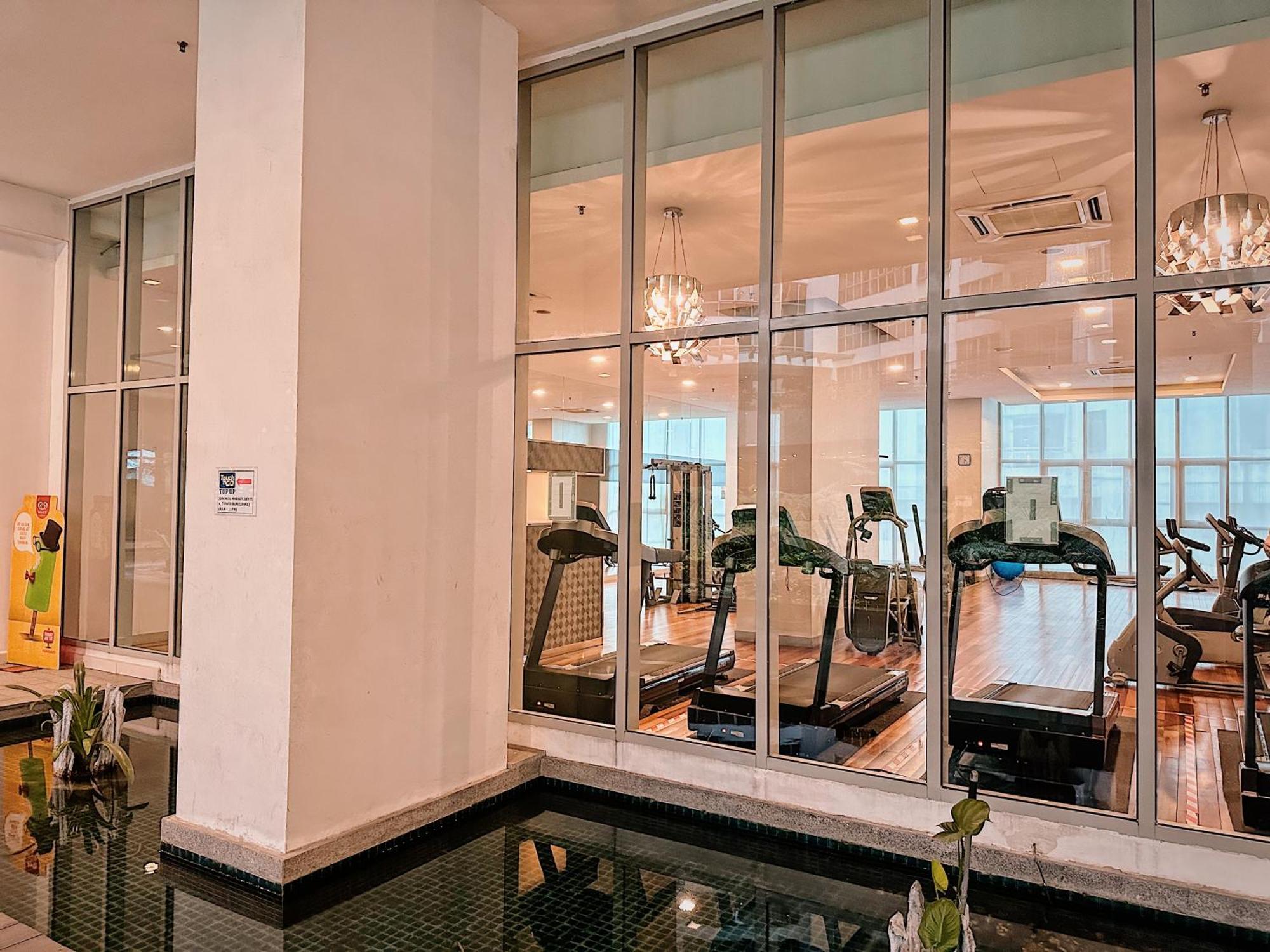 Modern Bauhaus Studio At Regalia Klcc Infinity Pool Κουάλα Λουμπούρ Εξωτερικό φωτογραφία